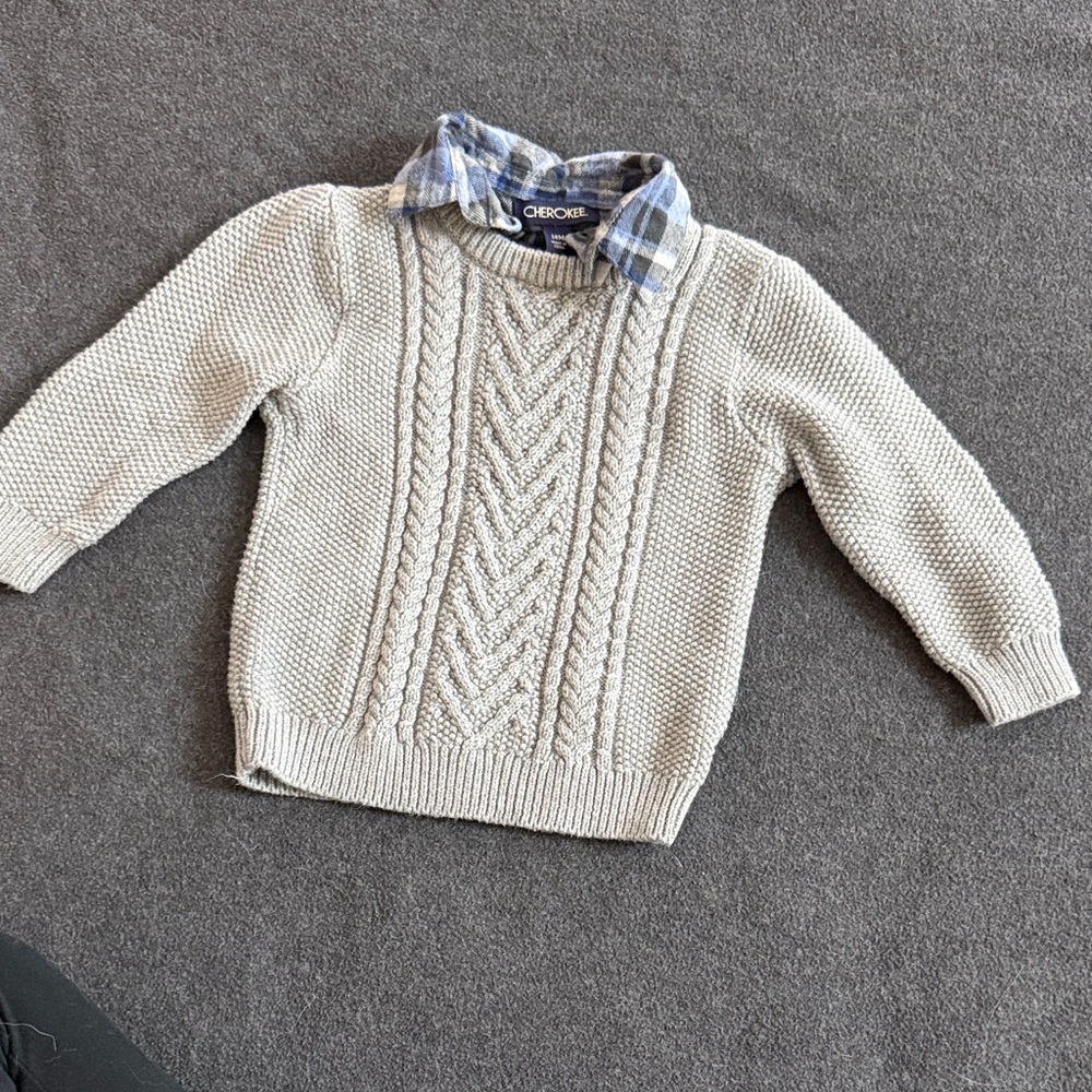 Cherokee Gray Cable Knit Sweater